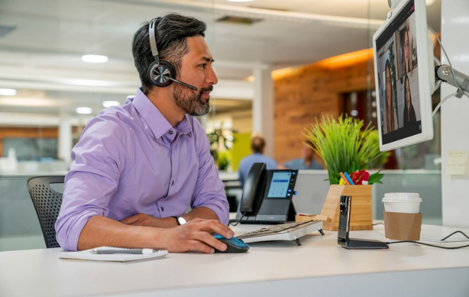 Zijn we allemaal cyborgs geworden in het tijdperk van hybride werken?