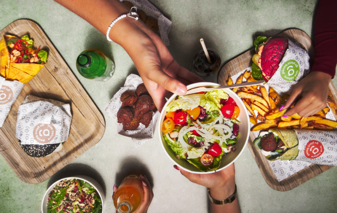 Plant-based comfort food restaurant Greenrebel opent in Den Haag