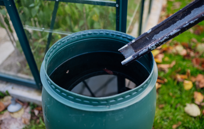 Regenwateropvangsystemen voor zakelijke klanten - Duurzaam watergebruik voor bedrijven en agrarische sectoren!