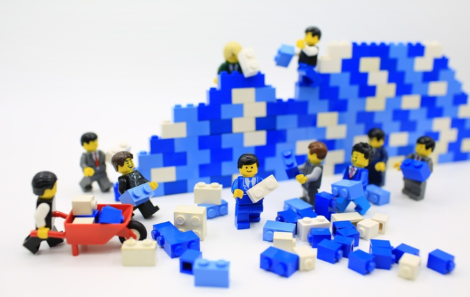 Bedrijven bouwen succes op de verkoop van LEGO onderdelen