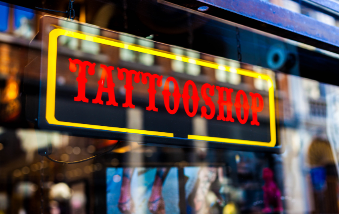 Hoe lanceer je je eigen tattoo-onderneming?