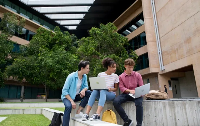 HP ondersteunt scholen met digitale vaardigheden uitbreiden met Digital Schools Awards