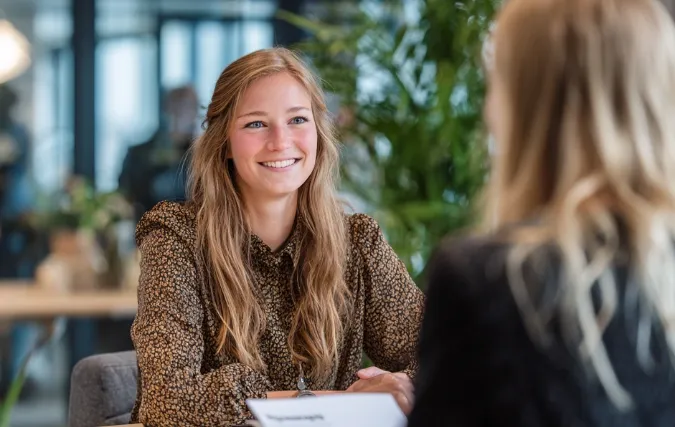 Terugkeer na ziekte: wat als het advies van de bedrijfsarts botst met de wens van de leidinggevende?
