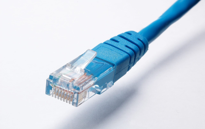 De juiste keuze: CAT 6 kabel versus CAT 8 kabel voor uw bedrijf