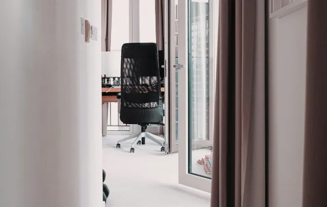 Duurzame kozijnen voor bedrijfspanden: materialen, isolatie en investeringstips