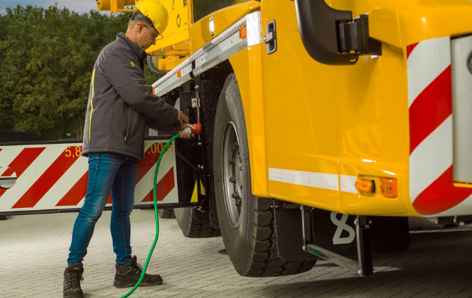 Spierings Mobile Cranes stopt met conventionele dieselkranen