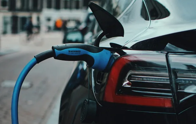 Met deze nieuwe regelgeving vanaf 1 januari 2026 verdien je jaarlijks €500,- euro met je laadpaal