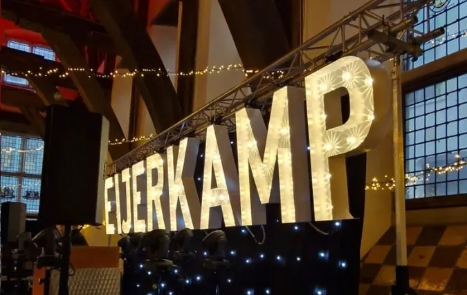 Lichtletters als krachtig visitekaartje voor jouw zakelijke event