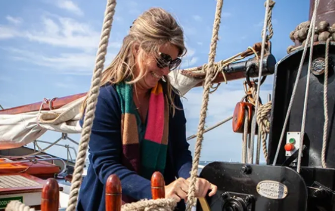 Zakelijk én bijzonder: waarom een zeilschip het perfecte decor is voor een exclusief event