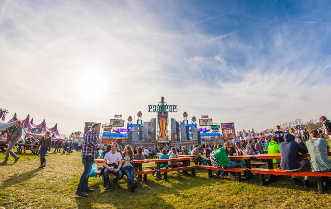 Mebu neemt FoldTable over en versterkt positie in festivalmarkt
