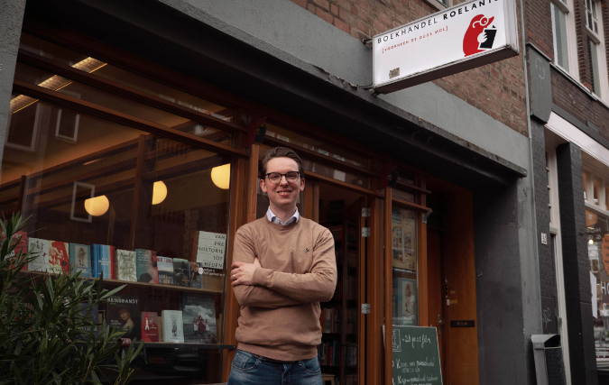 Zero-emissiezones in Nijmegen: Boekhandel Roelants bezorgt per fiets