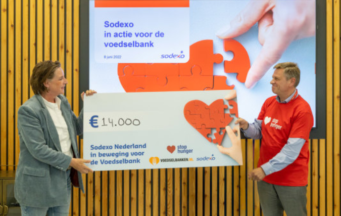 Sodexo rent, fietst en wandelt € 14.000 bij elkaar voor Voedselbank Nederland