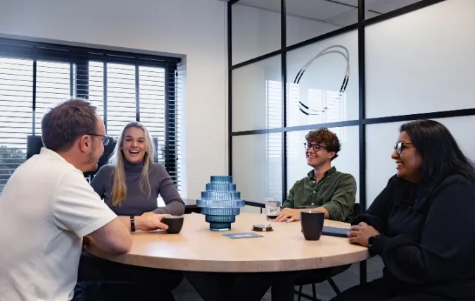 Werken voor grote opdrachtgevers:  Professioneel, maar niet altijd praktisch