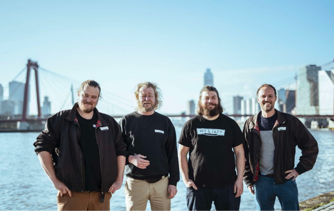 Duurzame voorloper brouwerij Vet & Lazy financiert binnen twee weken succesvol 200.000 euro met klanten om eigen bar aan de Maas te openen
