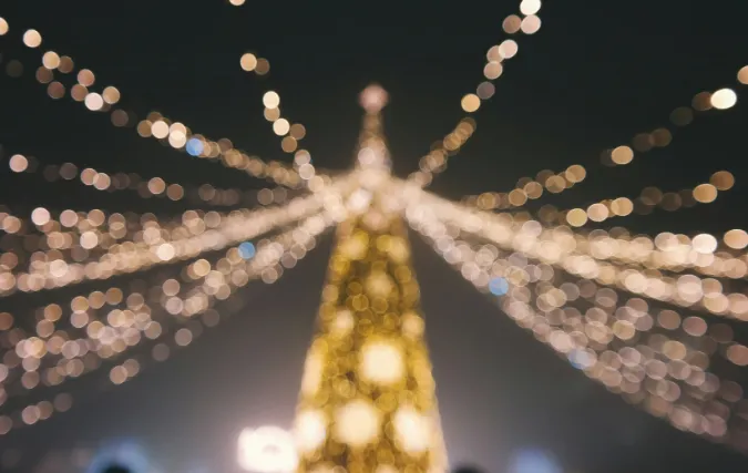 De vlaggenmast-kerstboom: grootse uitstraling, kleine moeite