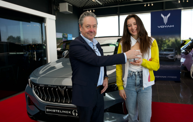 Turnster Nina Derwael nieuwe ambassadrice van elektrisch automerk VOYAH
