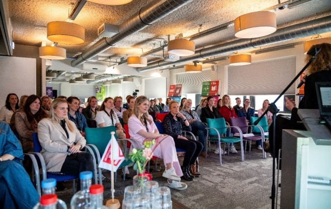 Internationale Vrouwendag: Wijzonol & OnderhoudNL Inspireren Vrouwen in Vastgoedonderhoud