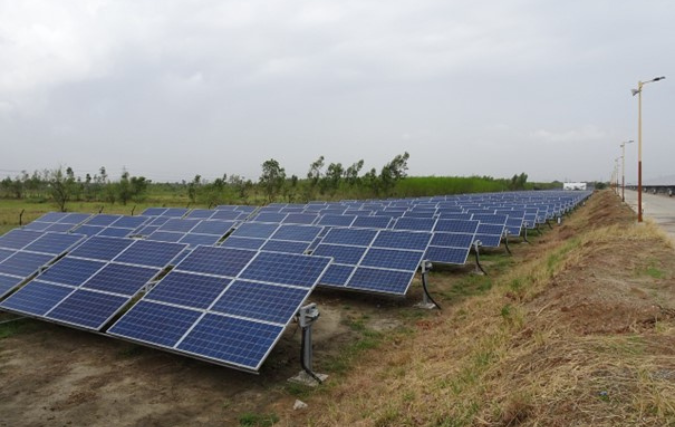 Zonnepanelen op landbouwgrond bieden allerlei kansen